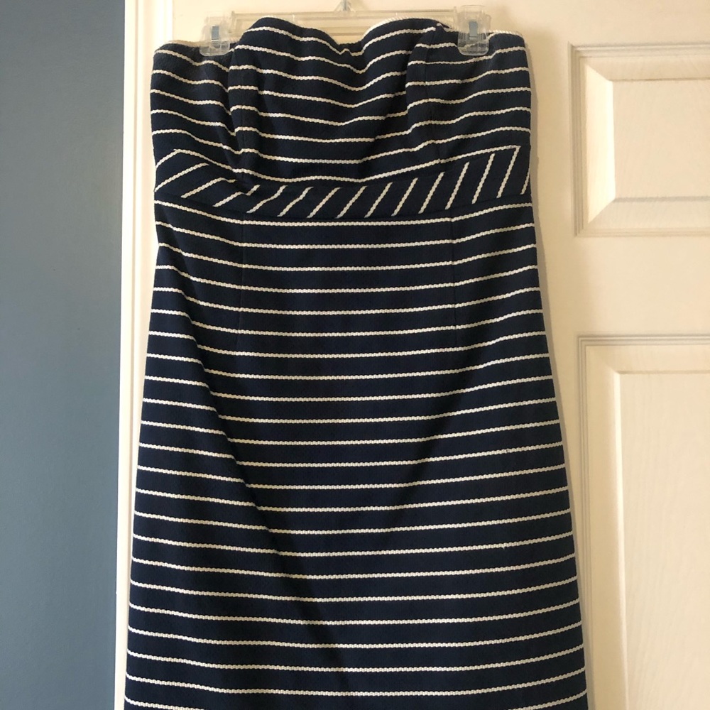 Vineyard Vines strapless dress